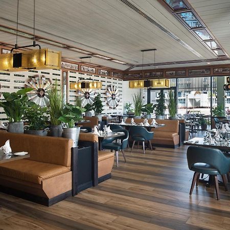 Ocean Eden Bay (Adults Only) Spring Rises Exterior foto Interior of the restaurant