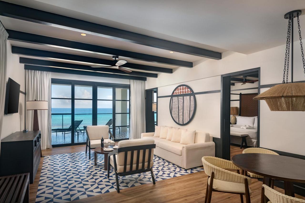 Ocean Eden Bay (Adults Only) Spring Rises Exterior foto Suite at the Hilton Garden Inn, Cancun