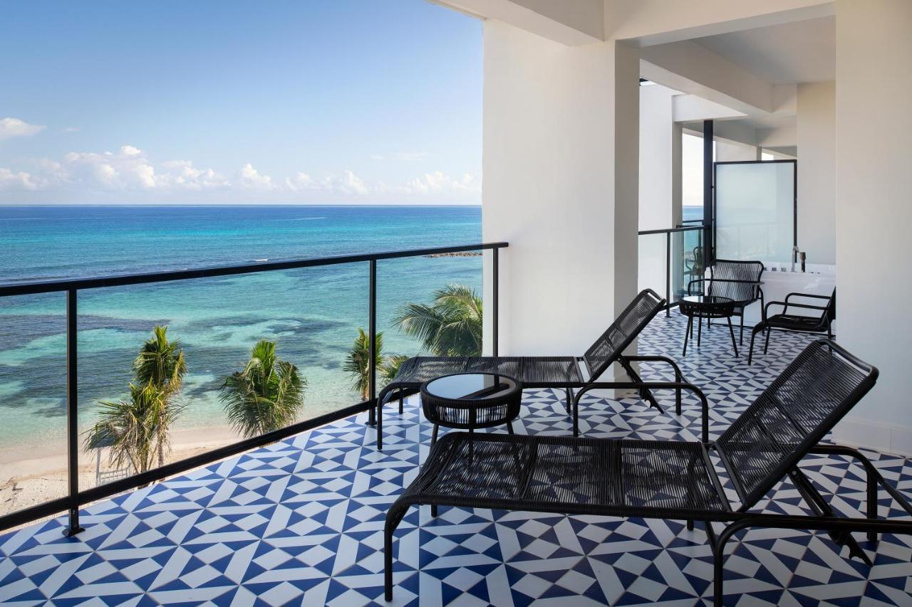 Ocean Eden Bay (Adults Only) Spring Rises Exterior foto Ocean view from a suite at the Iberostar Grand Hotel Bávaro