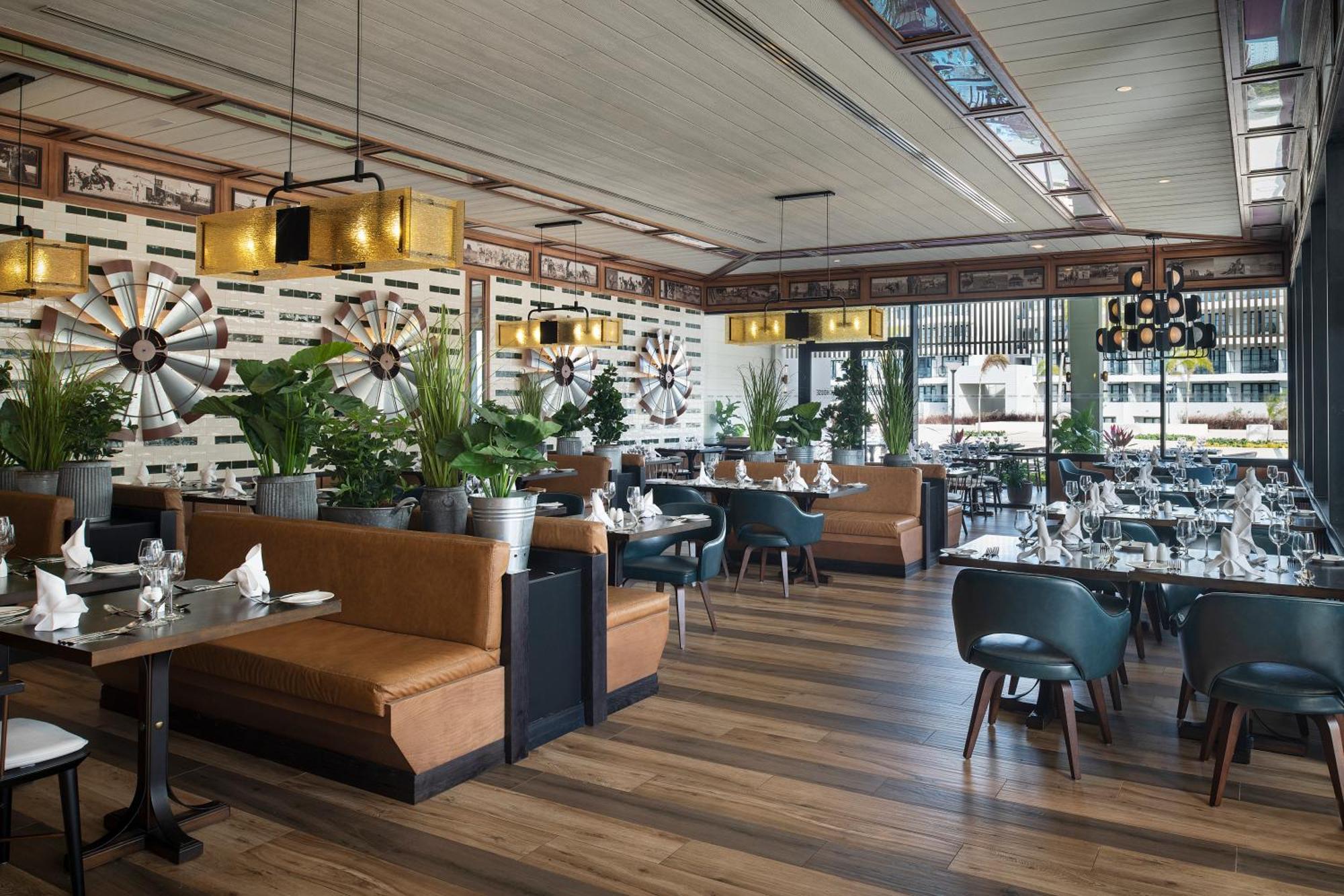 Ocean Eden Bay (Adults Only) Spring Rises Exterior foto Interior of the restaurant